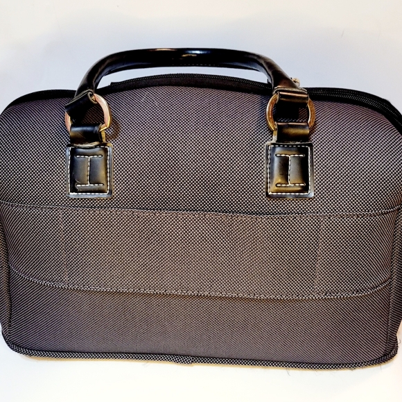 London Fog Oxford Style Cabin Bag Carry On Over Night Luggage Satchel Under Seat - Picture 5 of 12